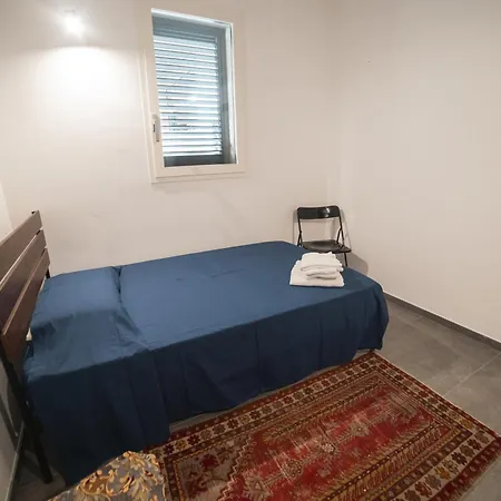 Piazza Mazzini 90 Mq 5 Apartment